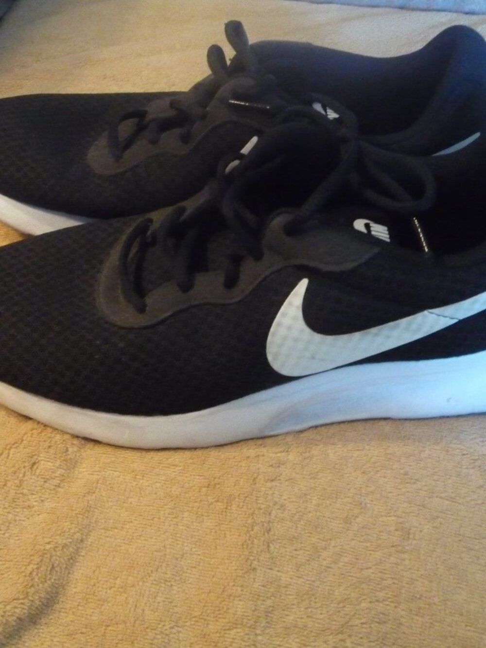 Nike men's shoes, size 12 US - Picture 2 of 6